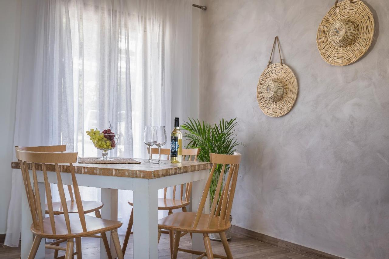 Diana Suites Трапезаки Екстериор снимка