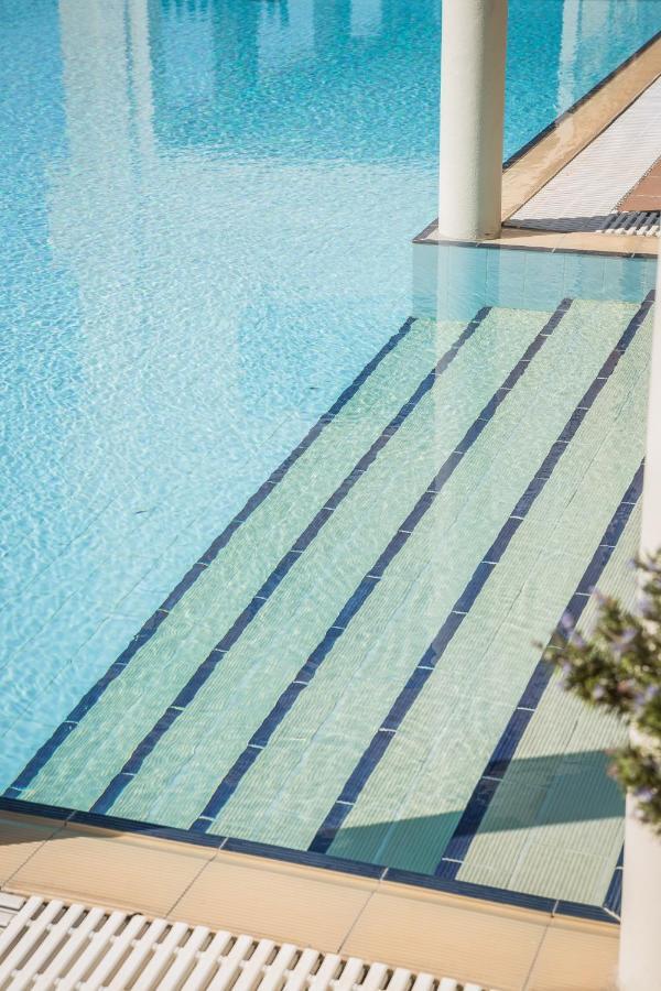 Diana Suites Трапезаки Екстериор снимка